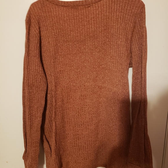 Top - Picture 6 of 6